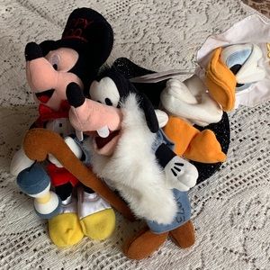 Vintage Mickey, Donald, Goofy , Plush 2000, NWT